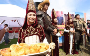 Единство вкуса и традиций: в Соль-Илецке с размахом прошёл «Степной Той»