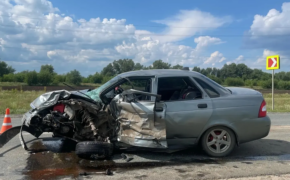 Под Бузулуком в лобовом ДТП пострадали двое детей