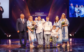 Семья из Шарлыкского района получила международную премию «Особенное счастье»