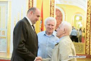Евгений Солнцев вручил награды лучшим строителям Оренбуржья