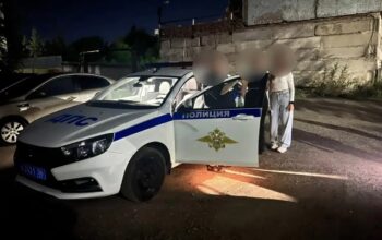 В Оренбурге пассажирка микроавтобуса попыталась дать взятку инспектору ДПС