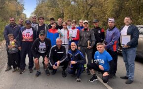 75-летние оренбуржцы приняли участие в забеге на 10 километров
