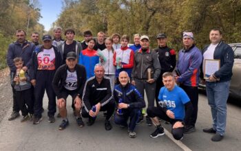 75-летние оренбуржцы приняли участие в забеге на 10 километров