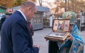 В Оренбурге встретили частицу пояса Пресвятой Богородицы