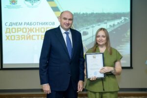 В Оренбурге наградили 44 работника дорожной отрасли