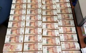 В Оренбуржье мужчина попытался подкупить пограничника за 300 тысяч рублей