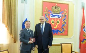 Вице-губернатор Александр Полухин удостоен медали Минстроя России